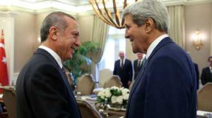 John Kerry iyo Madaxweynaha Turkiga Recep Dayib Erdogan
