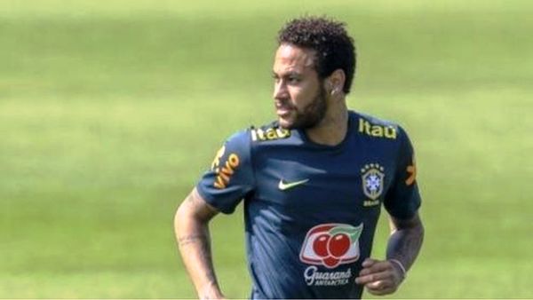 Neymar waxaa dhawaan laga xayuubiyay Kabtan nimada xulka qaranka Brazil